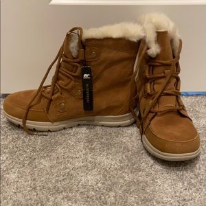 NWT SOREL EXPLORER JOAN BOOT